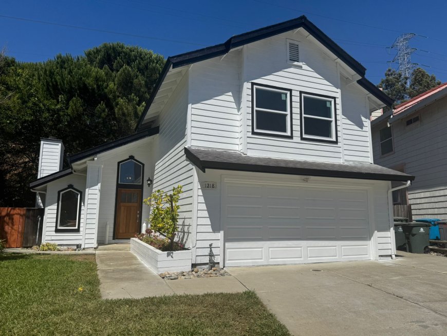 Team Vasquez Lists Home in Trilogy at Rio Vista with Modern Features